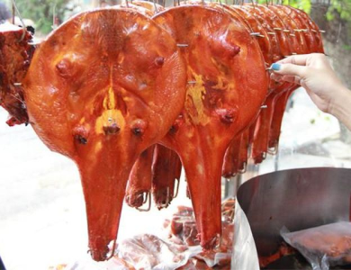 Cập Nhật Giá Tiền Vịt Quay Tì Bà Tại TP.HCM 2025 – Vịt Quay Da Giòn Phúc Lợi Bao Nhiêu 1 Con?