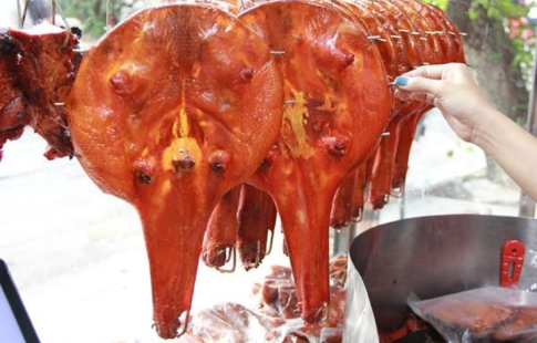 Cập Nhật Giá Tiền Vịt Quay Tì Bà Tại TP.HCM 2025 – Vịt Quay Da Giòn Phúc Lợi Bao Nhiêu 1 Con?